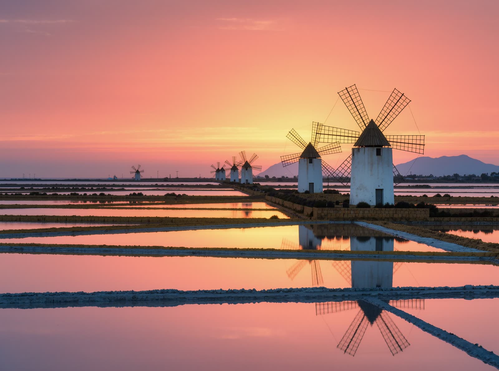 Sicilia occidentale, mare e terra
