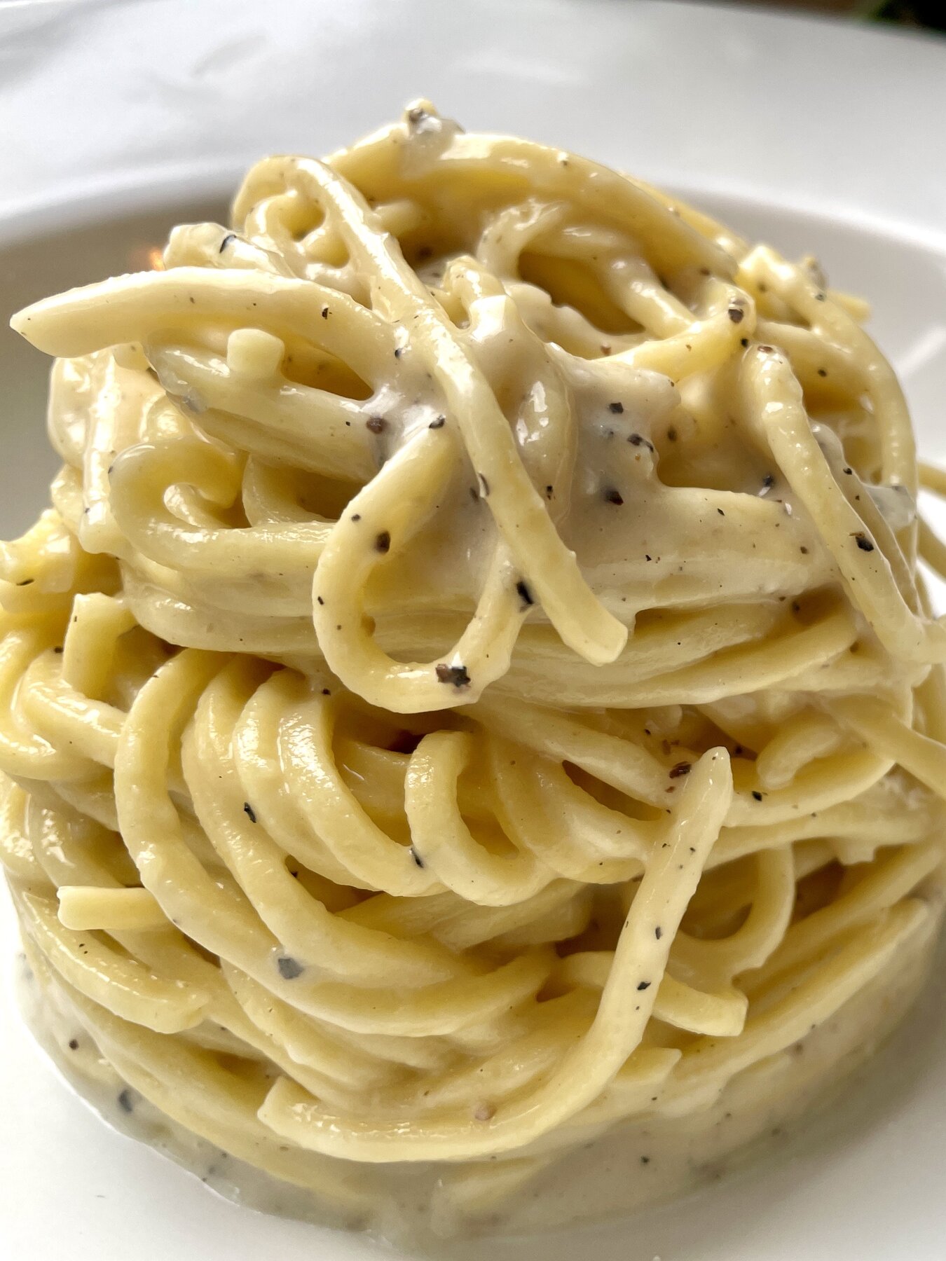 Cacio e Pepe plated